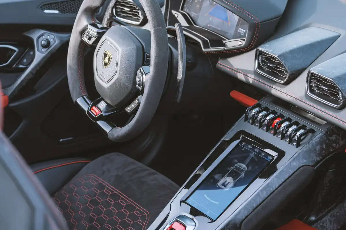 Lamborghini Huracán EVO Spyder Location de voiture à Dubaï